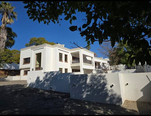 5 BEDROOM PROPERTY TO RENT IN WATERKLOOF RIDGE